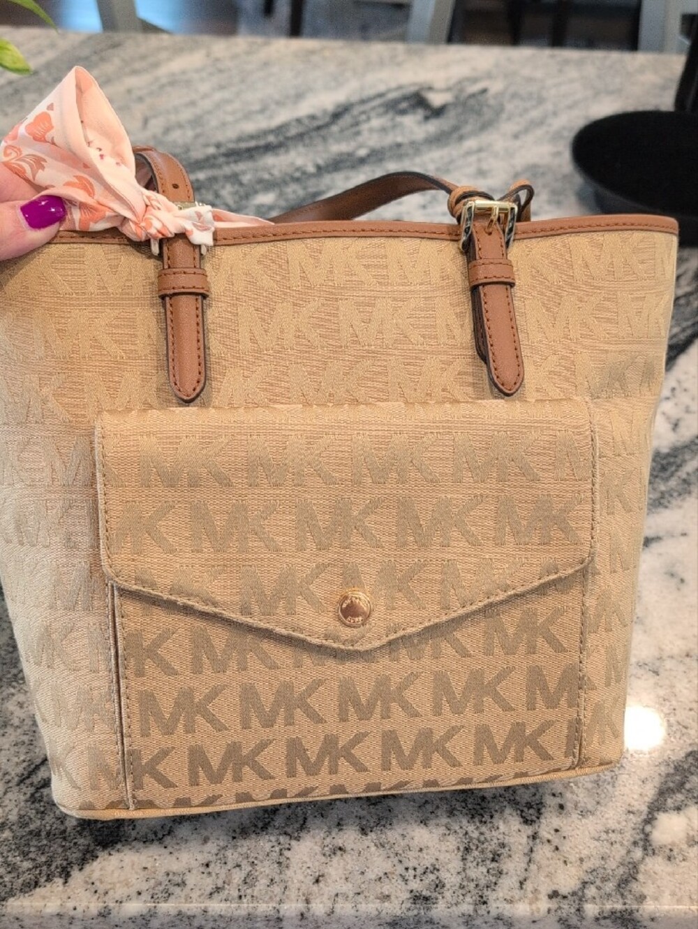 Michael Kors Signature Canvas Tote Bag With Front Pocket - Picture 8 of 13